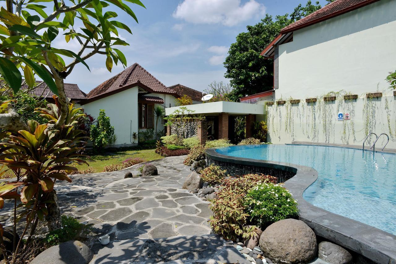 Zen Rooms Pakualaman Jogjakarta Buitenkant foto