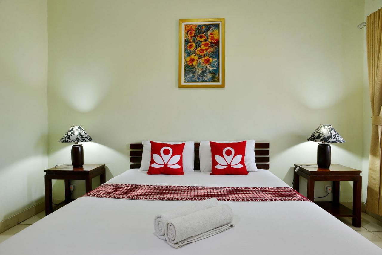 Zen Rooms Pakualaman Jogjakarta Buitenkant foto