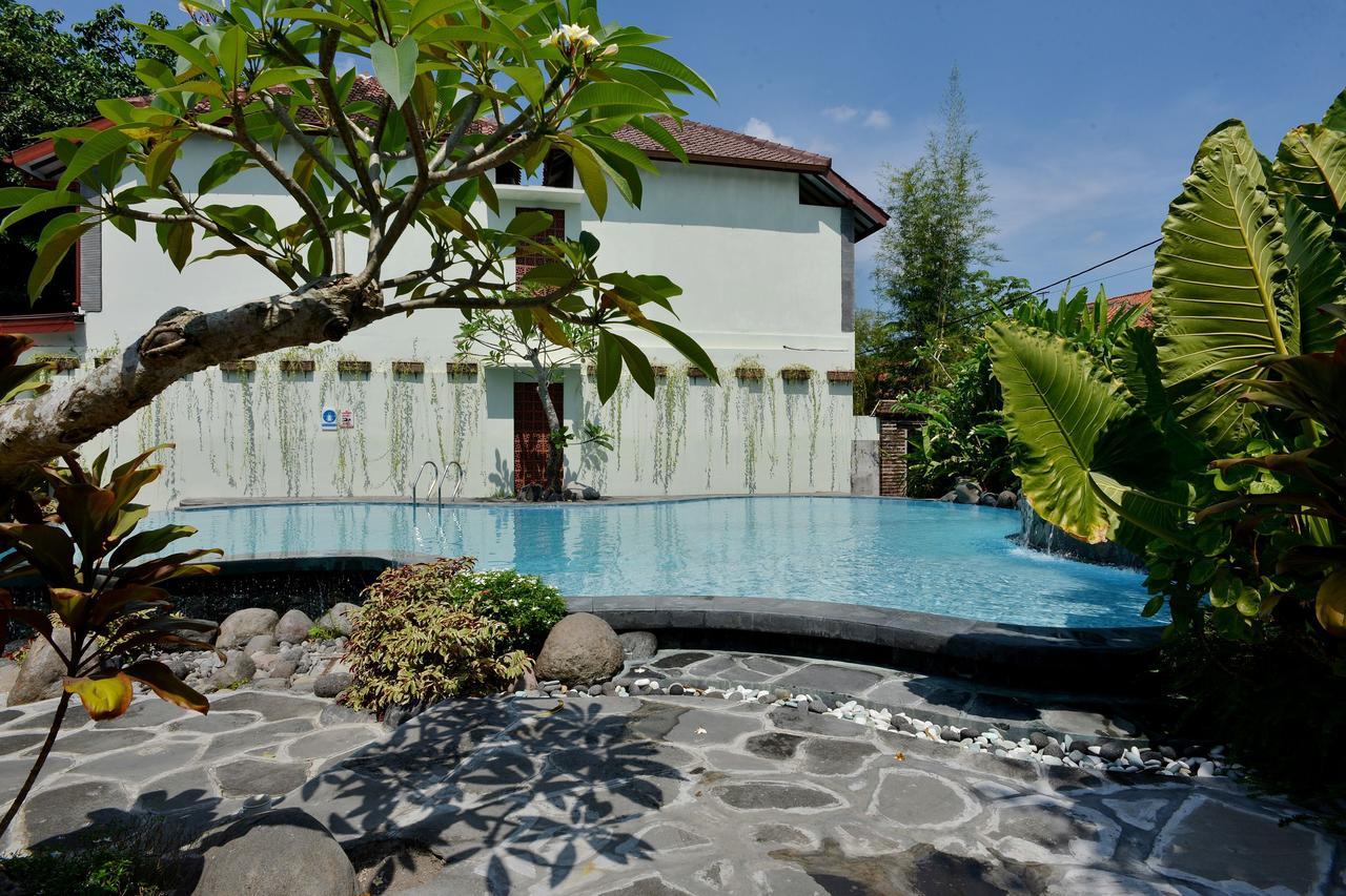 Zen Rooms Pakualaman Jogjakarta Buitenkant foto