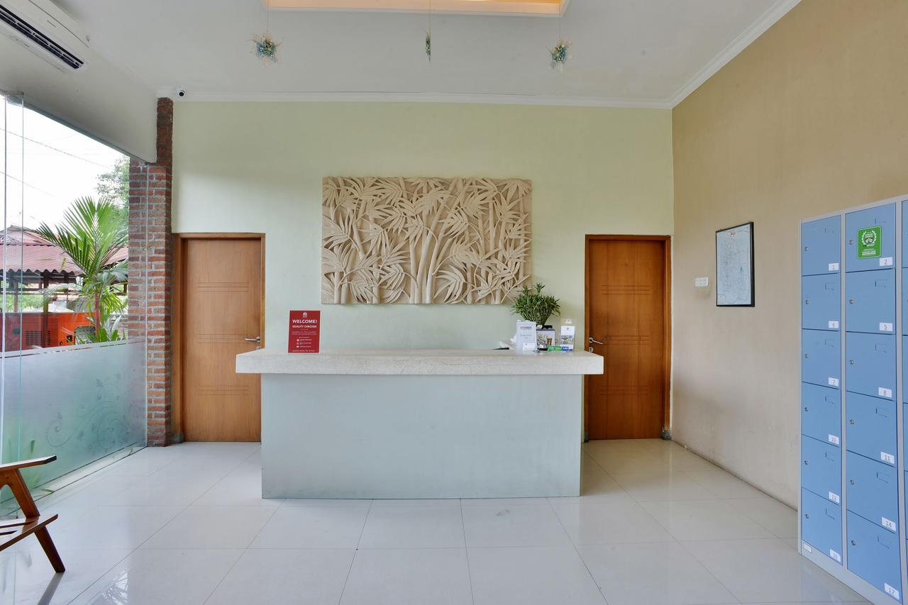 Zen Rooms Pakualaman Jogjakarta Buitenkant foto