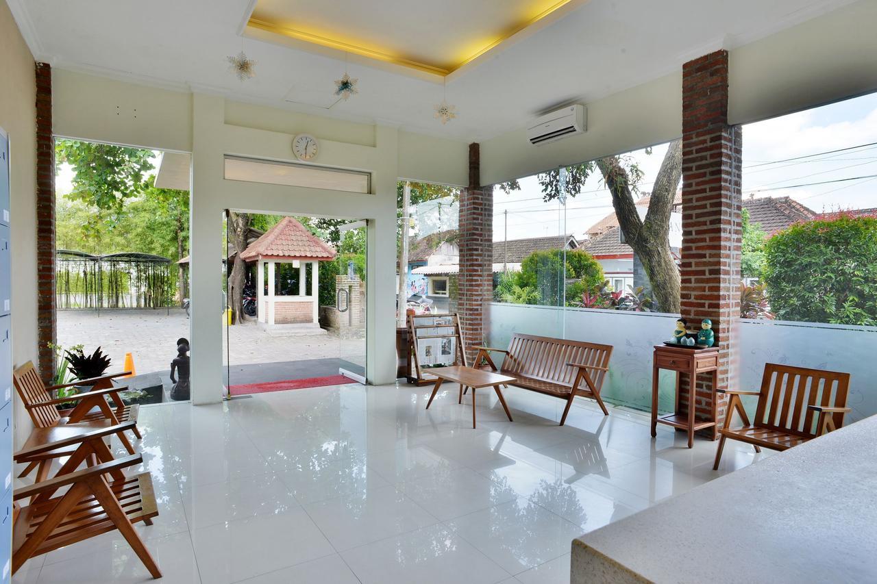 Zen Rooms Pakualaman Jogjakarta Buitenkant foto